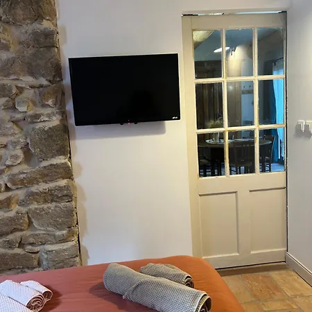 Maison Provencale Proche Du *