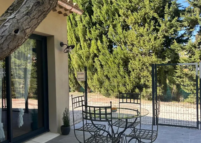 Holiday home Maison Provencale Proche Du Codolet